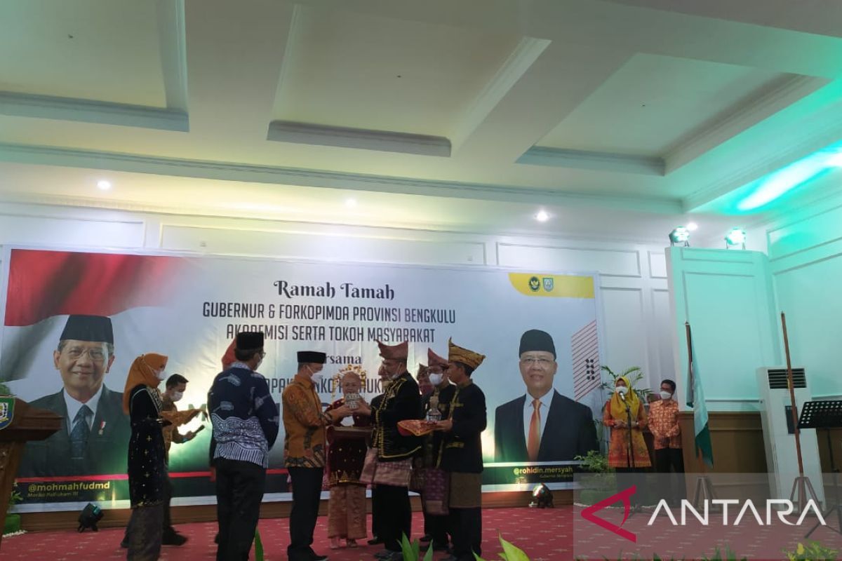 Gubernur Bengkulu membawa tanah dan air ke IKN Nusantara