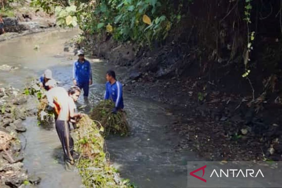 Dinas PUPR Denpasar aksi cepat bersihkan Sungai Telanga