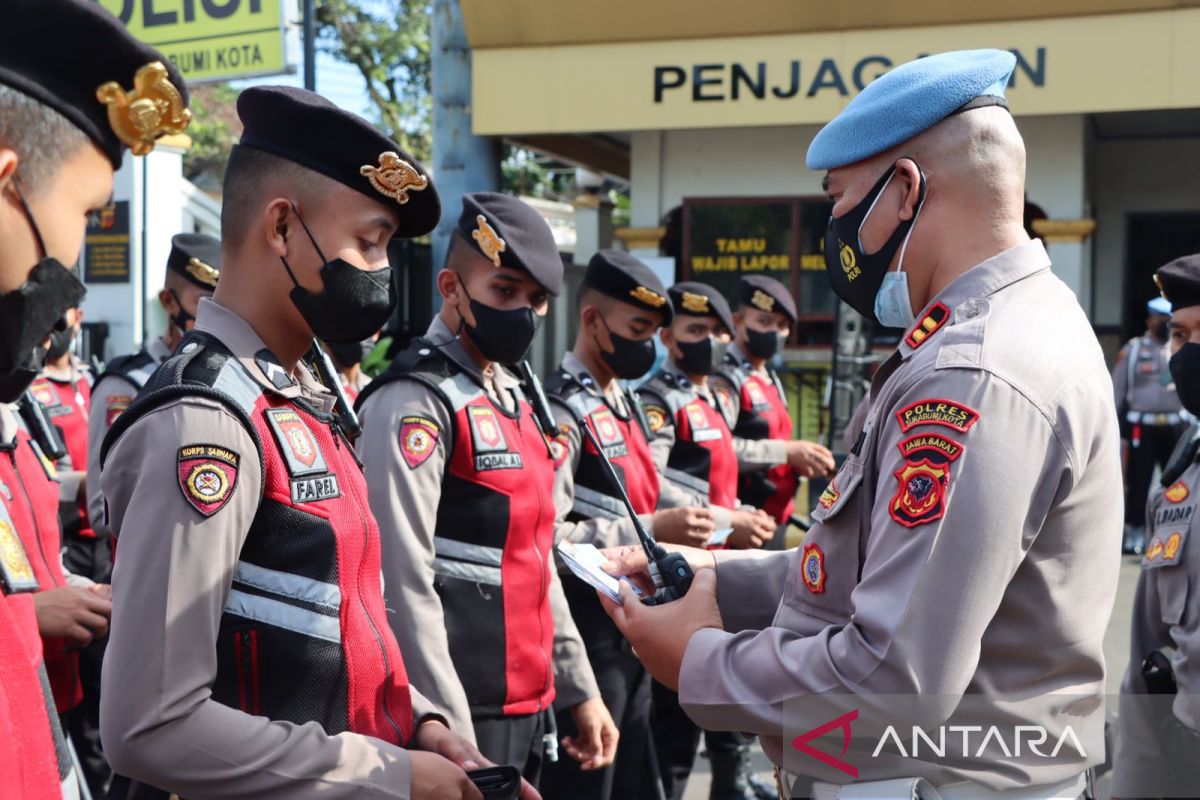 Propam Polres Sukabumi Kota tindak tujuh personel langgar aturan kedisiplinan