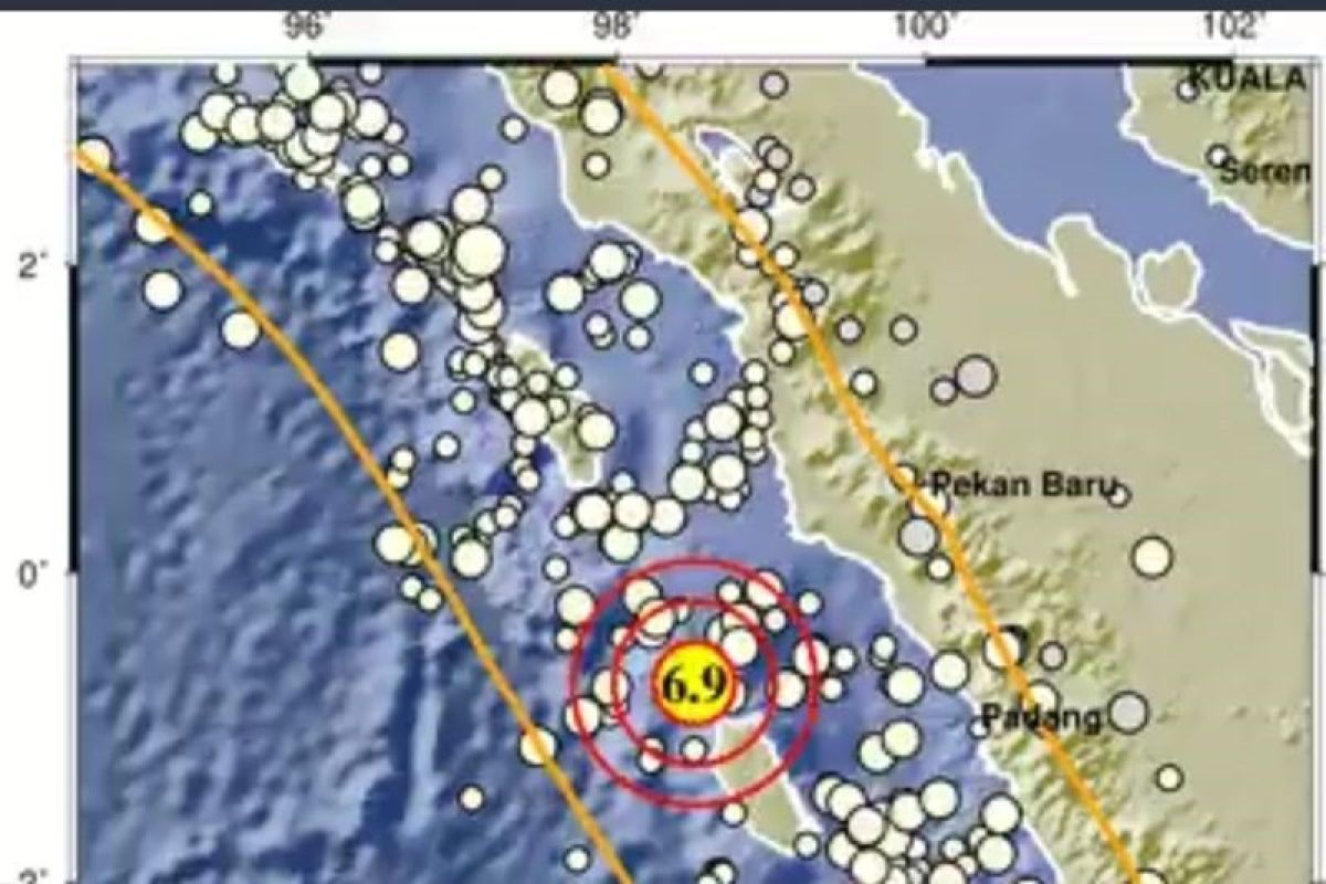 Gempa susulan magnitudo 5,4 kembali guncang Nias Selatan