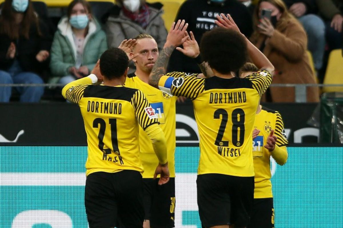 Liga Jerman-Dortmund pangkas jarak dari Bayern setelah tekuk Bielefeld