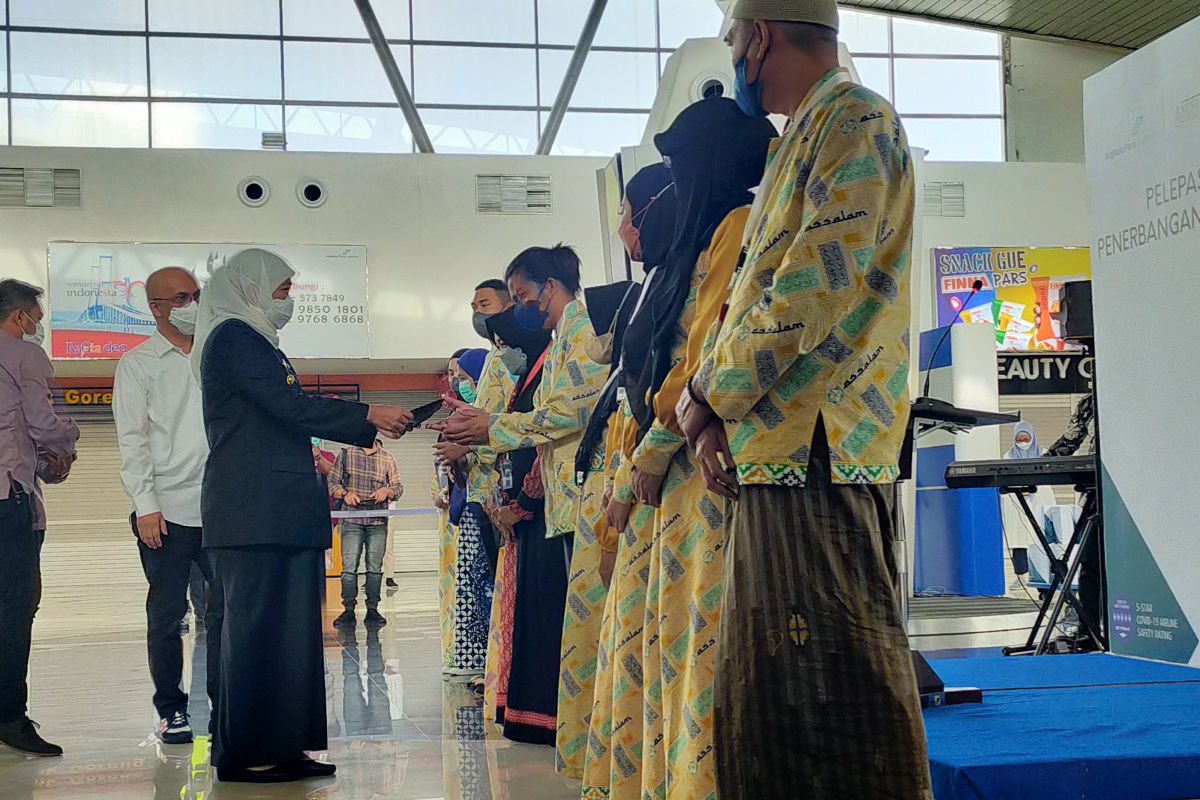 Khofifah optimistis Bandara Juanda jadi hub jamaah umrah luar Jatim