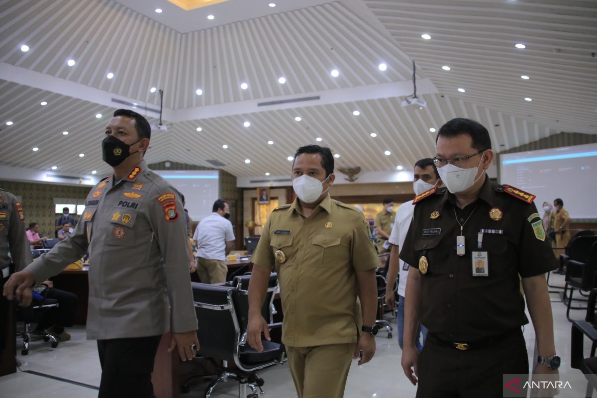 Polrestro Tangerang terjunkan Satgas Pangan telusuri kelangkaan minyak goreng