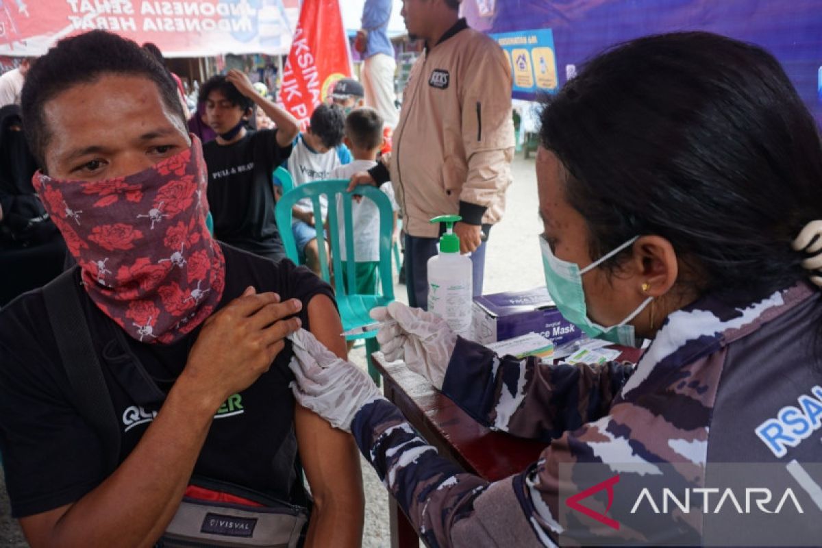 Capaian vaksinasi tiga daerah di Maluku masih di bawah 60 persen