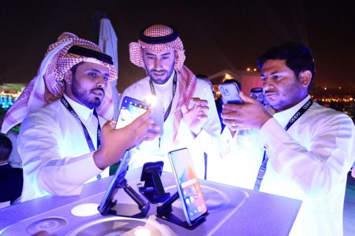 OPPO China merilis ponsel 5G terbaru di Arab Saudi