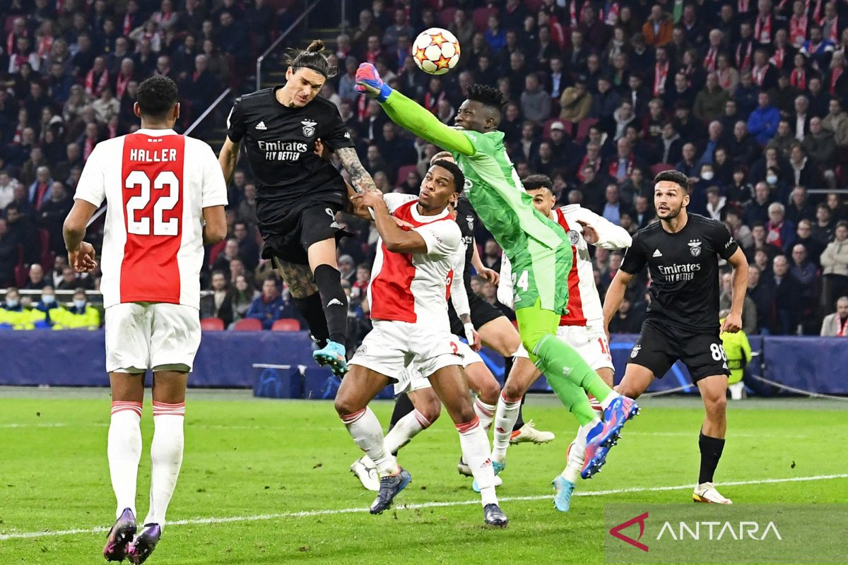 Benfica menyisihkan Ajax menuju perempat final Liga Champions