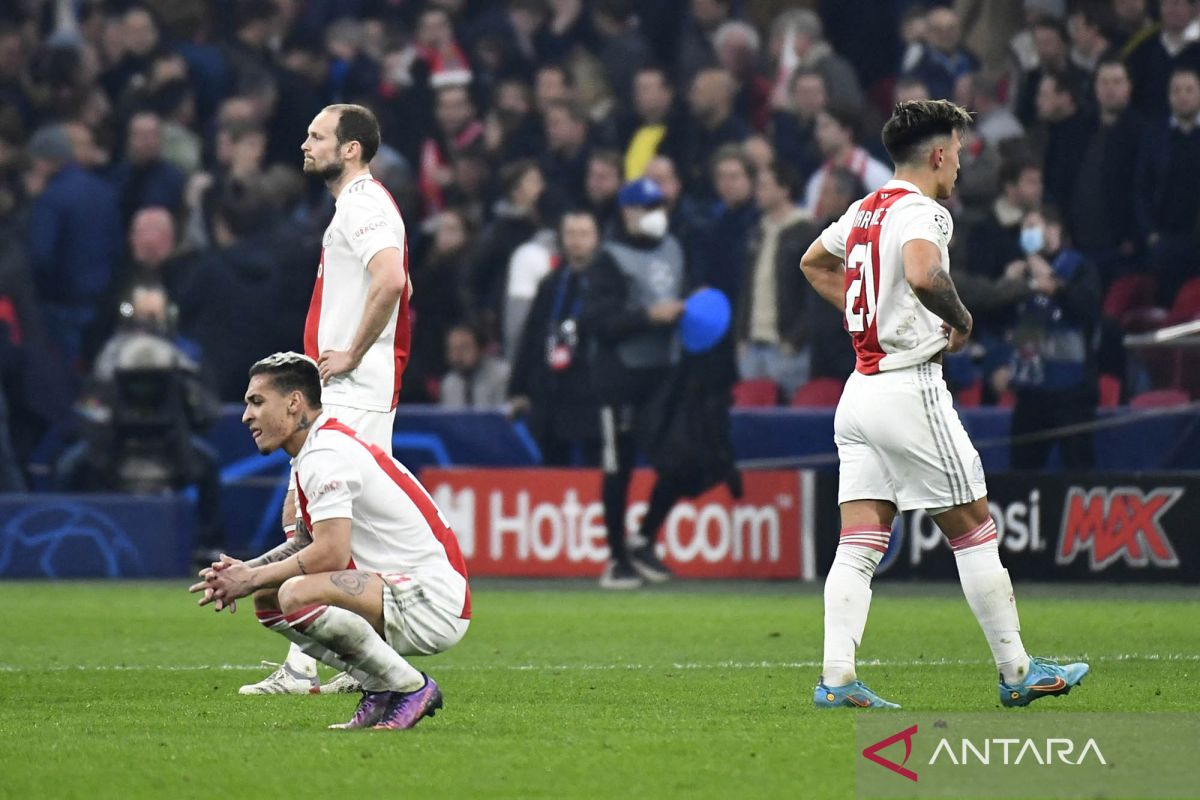 Ajax larang spanduk permintaan jersey di dalam stadion