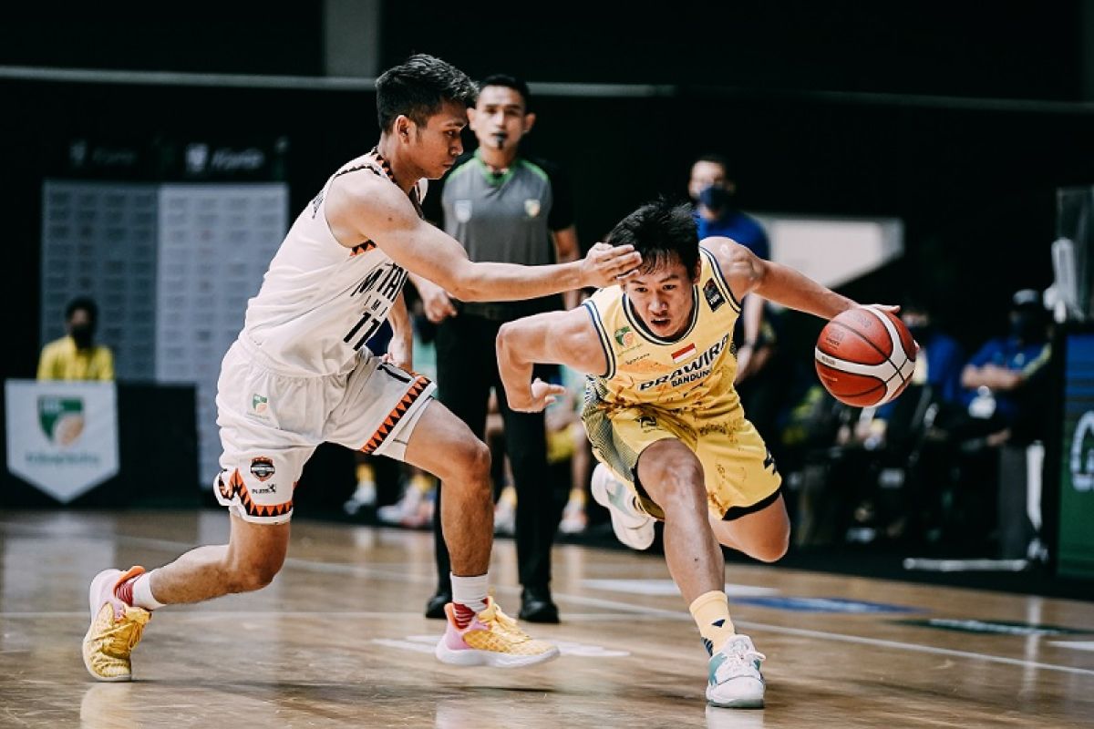 Hasil IBL 2022: Prawira Bandung menang telak atas NSH Mountain Gold