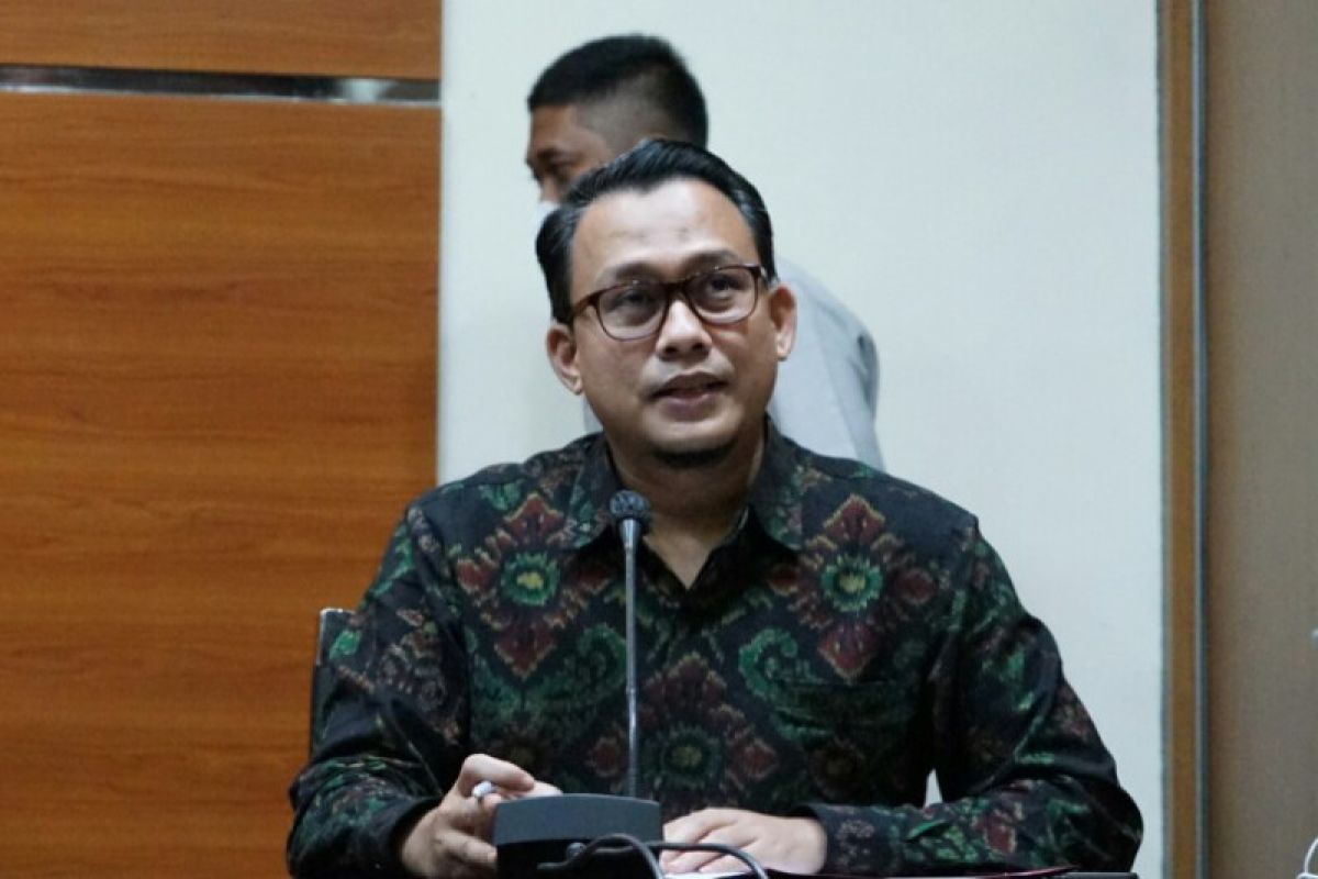 KPK periksa dua saksi dalami pembelian aset oleh Angin Prayitno Aji