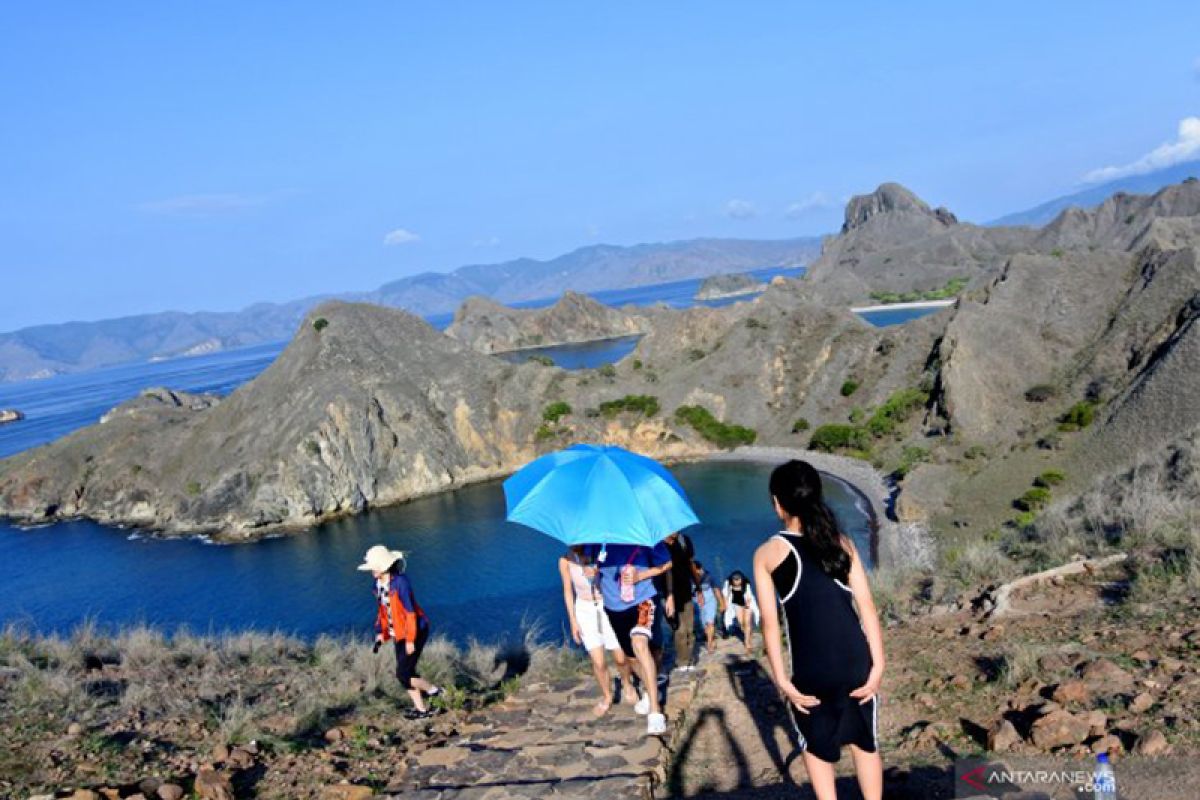 Labuan Bajo optimistic of receiving 100-200 visitors daily