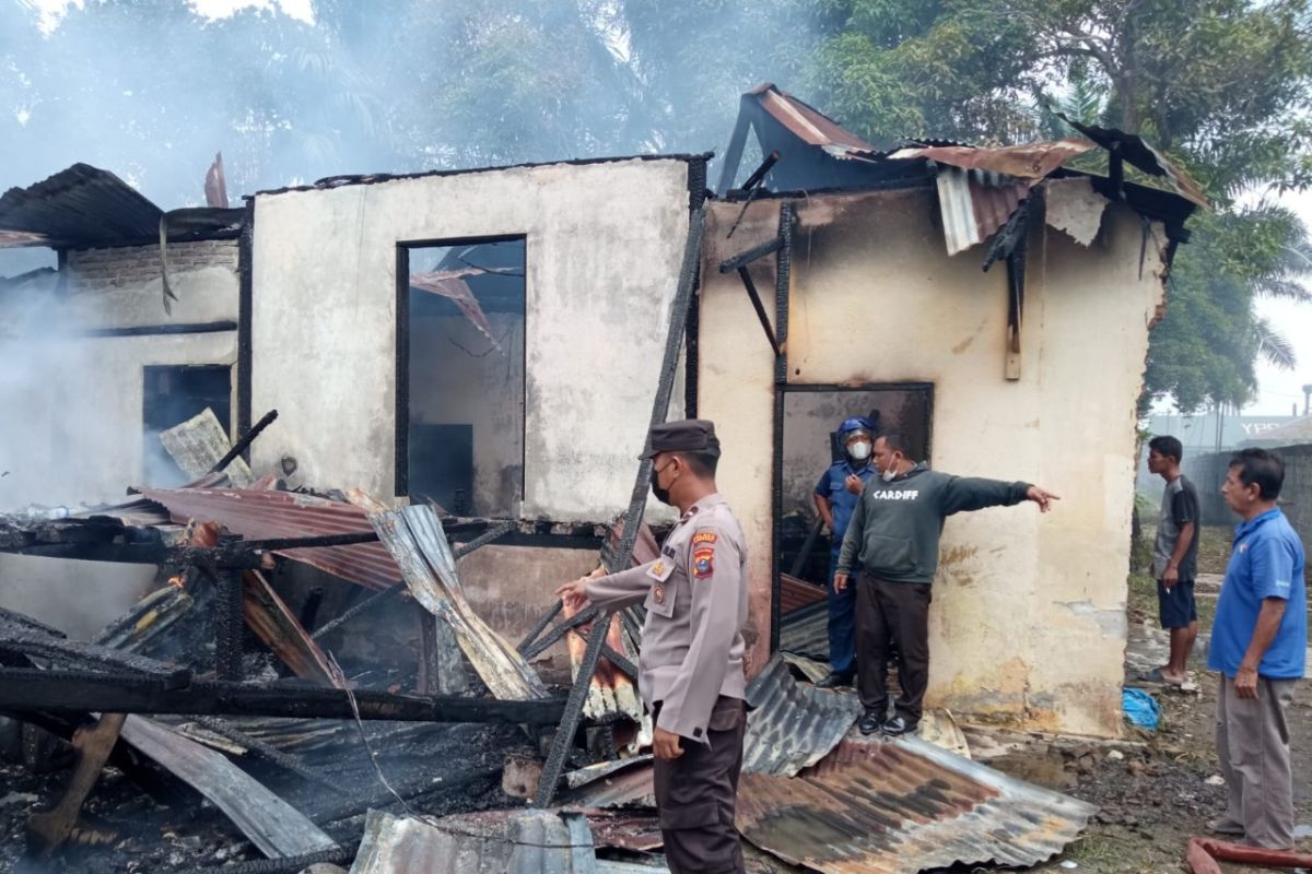 Satu rumah warg di Stabat terbakar