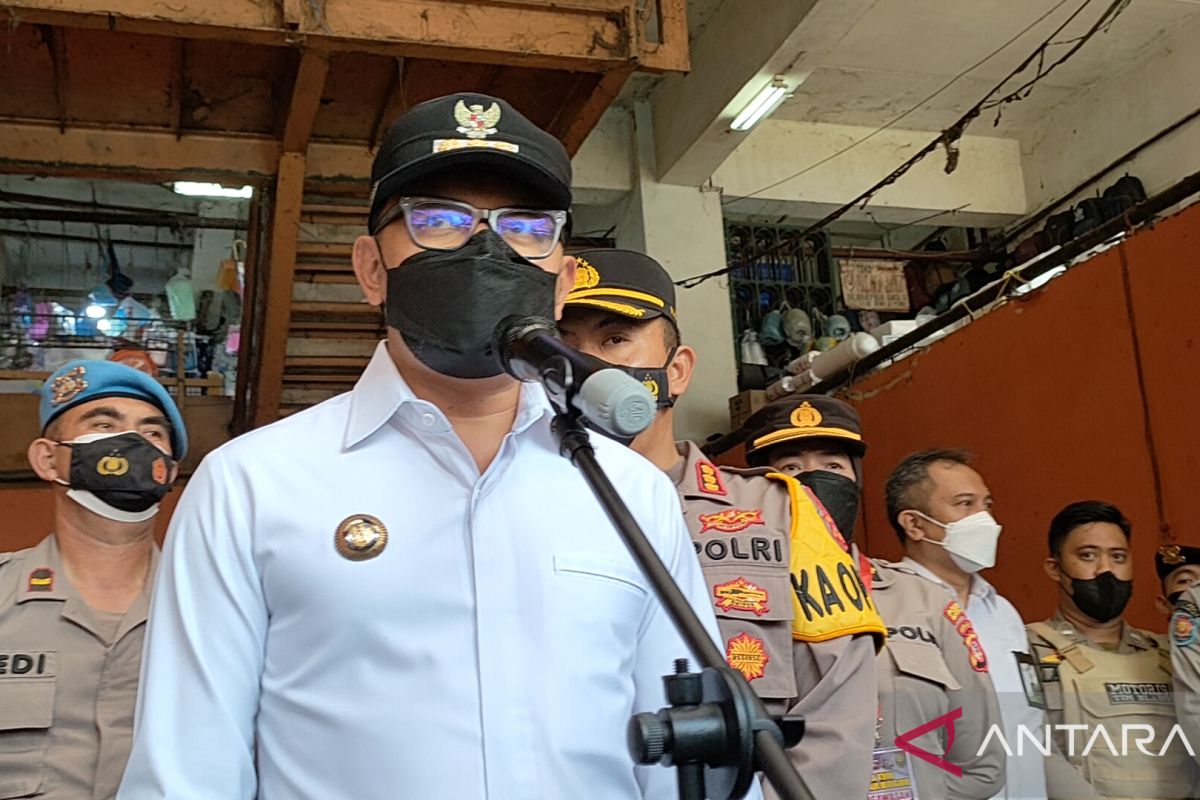 Wali Kota Bogor minta masyarakat tidak panik soal kelangkaan minyak goreng