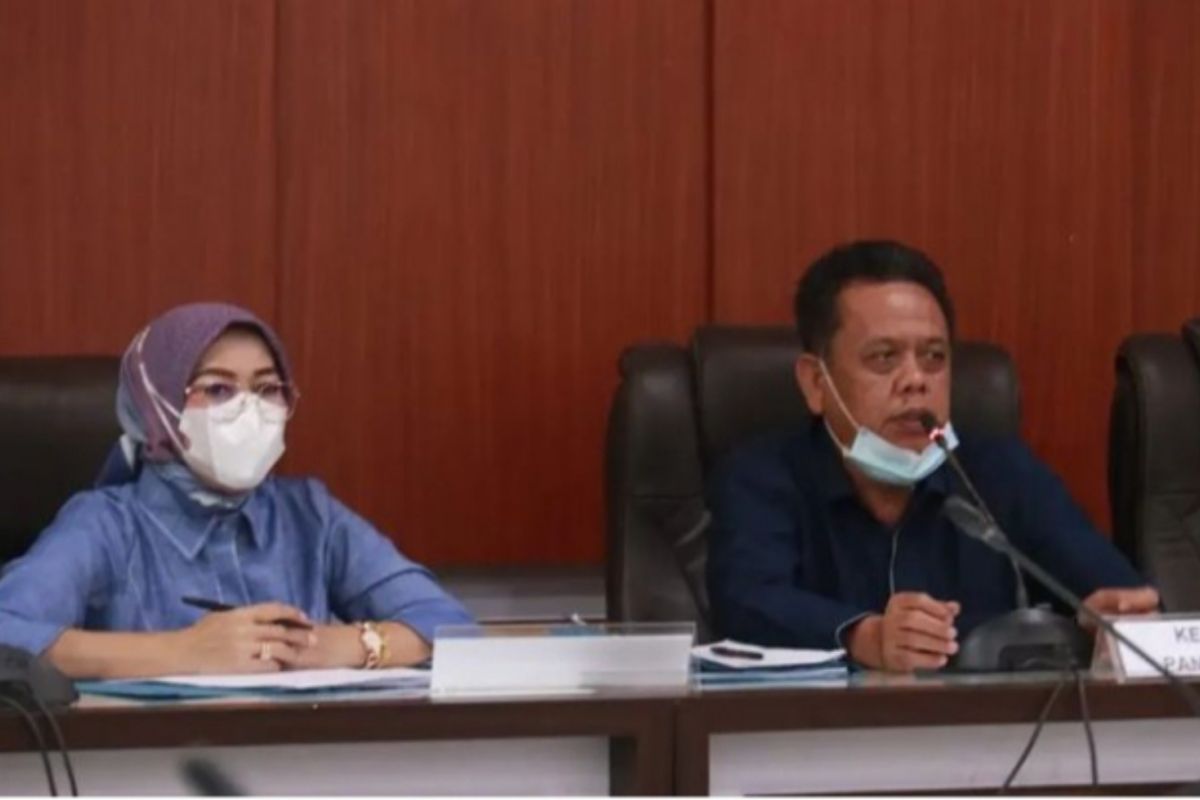 Pansus 3 DPRD Kota Jambi gelar rapat dengar pendapat Ranperda zakat, infaq dan sedekah