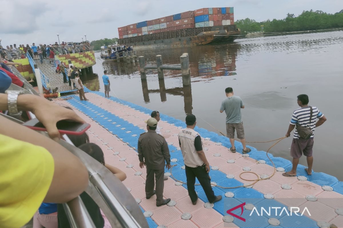 Nenek Jatuh ke Sungai Siak belum ditemukan, ini kendalanya