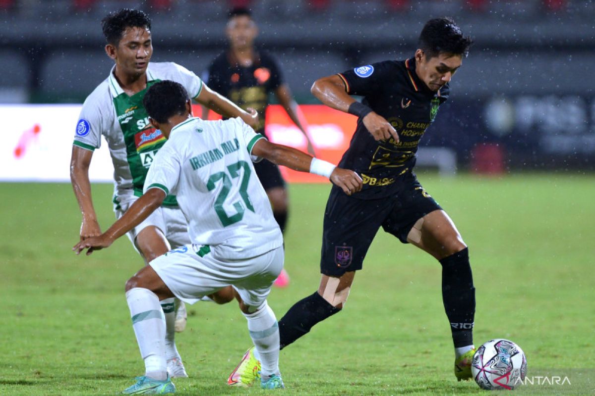 PSIS digulung Persipura 0-4, Achmad Resal: Kekalahan terbesar musim ini