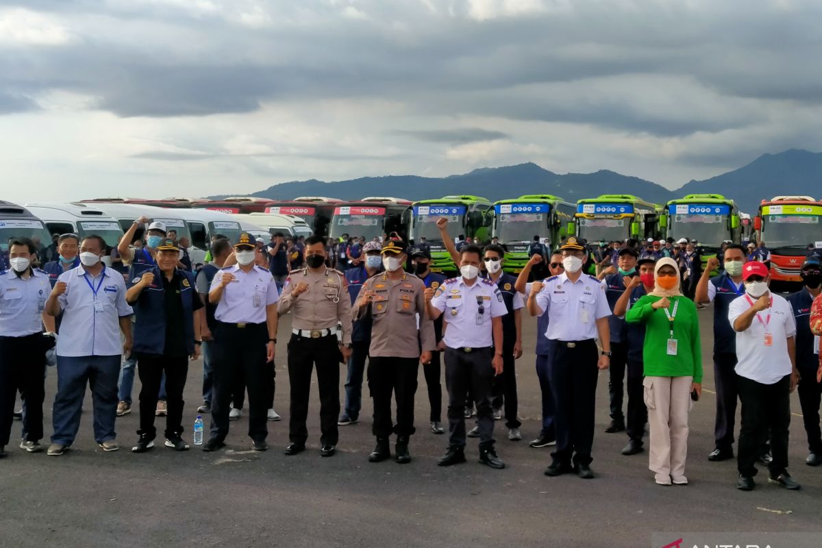 Sopir bus MotoGP diminta jaga nama baik Indonesia