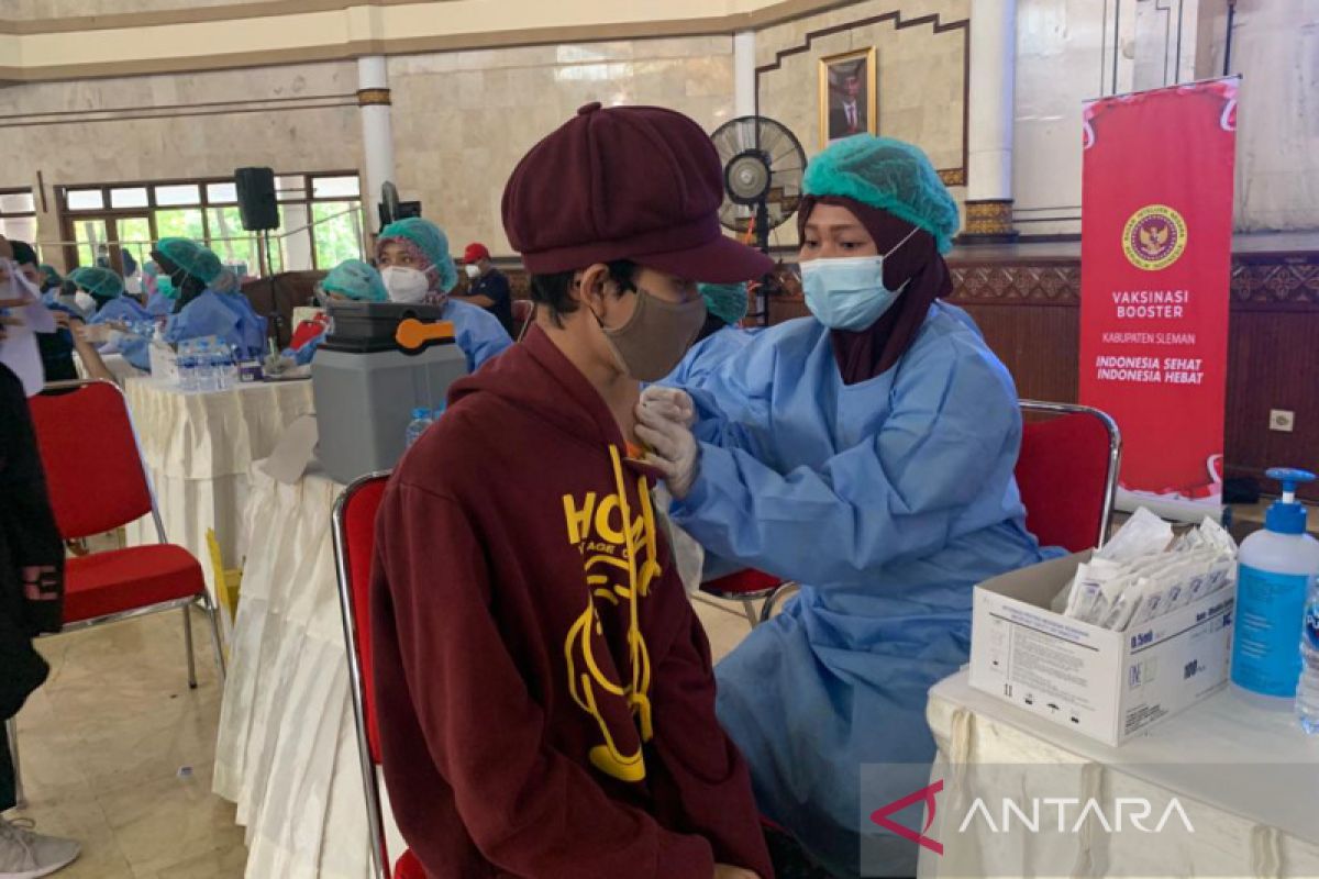 Binda-Dinkes DIY percepat vaksinasi penguat turunkan level PPKM