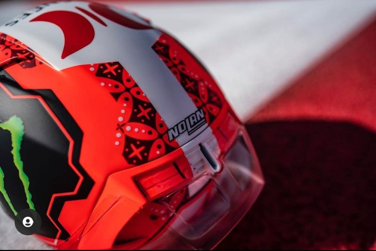 Aksara jawa hingga batik inspirasi desain helm pebalap MotoGP di Mandalika
