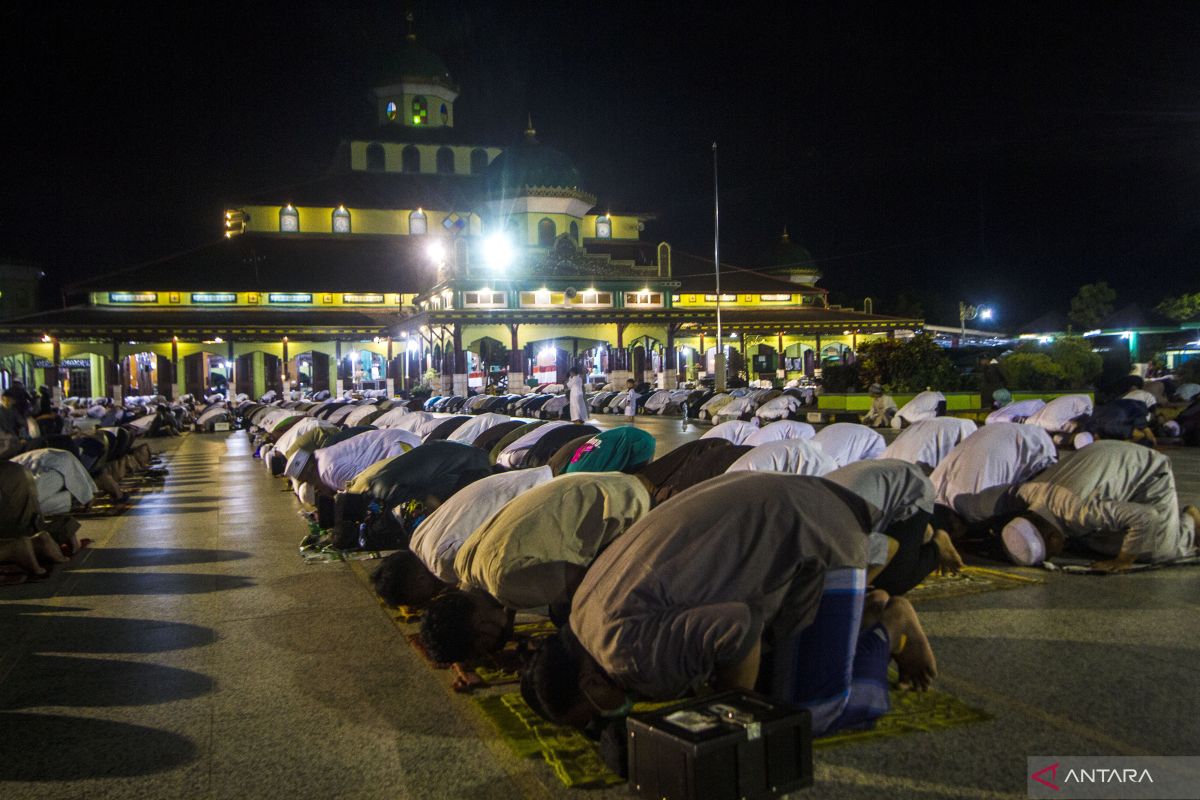 Tata cara sholat Nisfu Sya'ban dan manfaatnya bagi umat Muslim