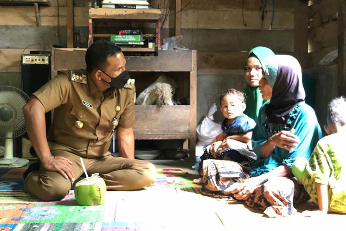 Bupati Aceh Timur asuh anak korban pembunuhan