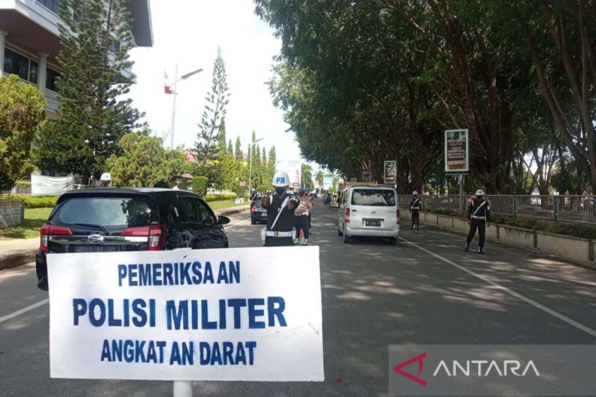 Polisi militer tertibkan puluhan kendaraan TNI