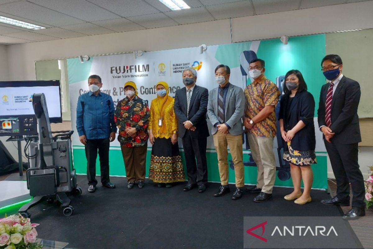 RSUI kedatangan alat mobile digital X-ray pertama di Indonesia