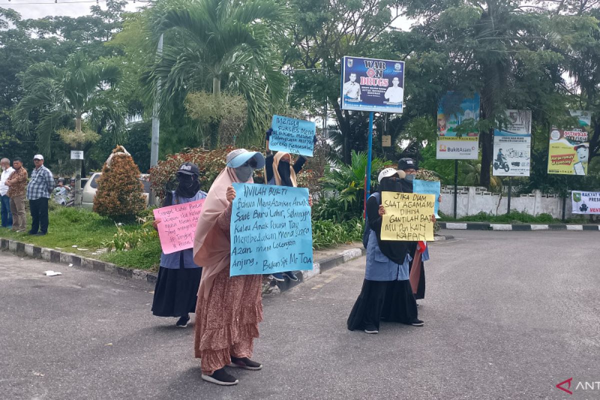 Aktivis Riau desak Menag minta maaf terkait polemik "adzan"