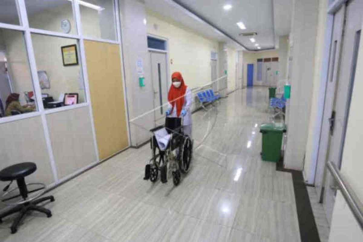Pasien rawat inap COVID-19 di Kota Cirebon turun