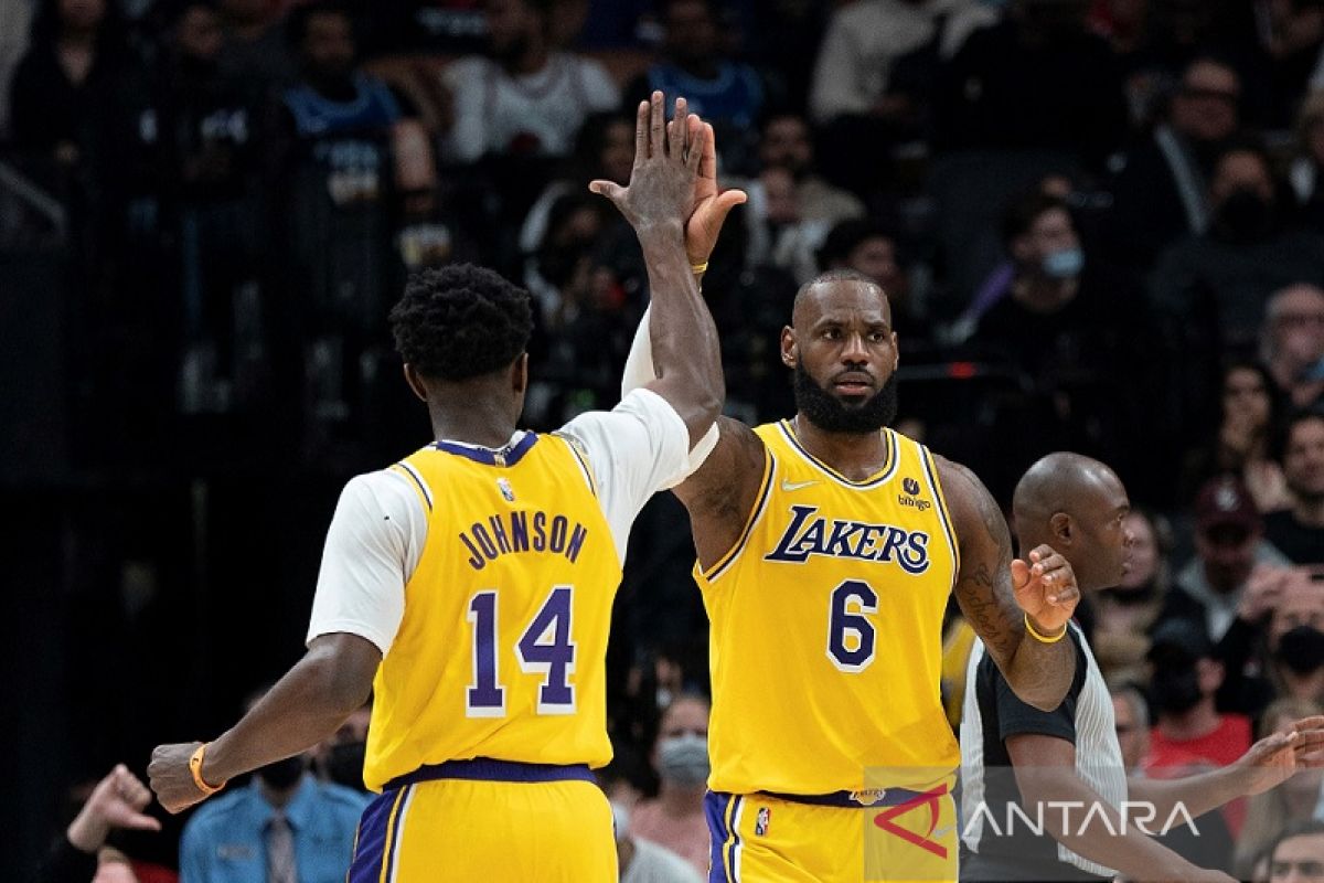 LeBron, Davis pimpin Lakers kalahkan Bulls 121-110