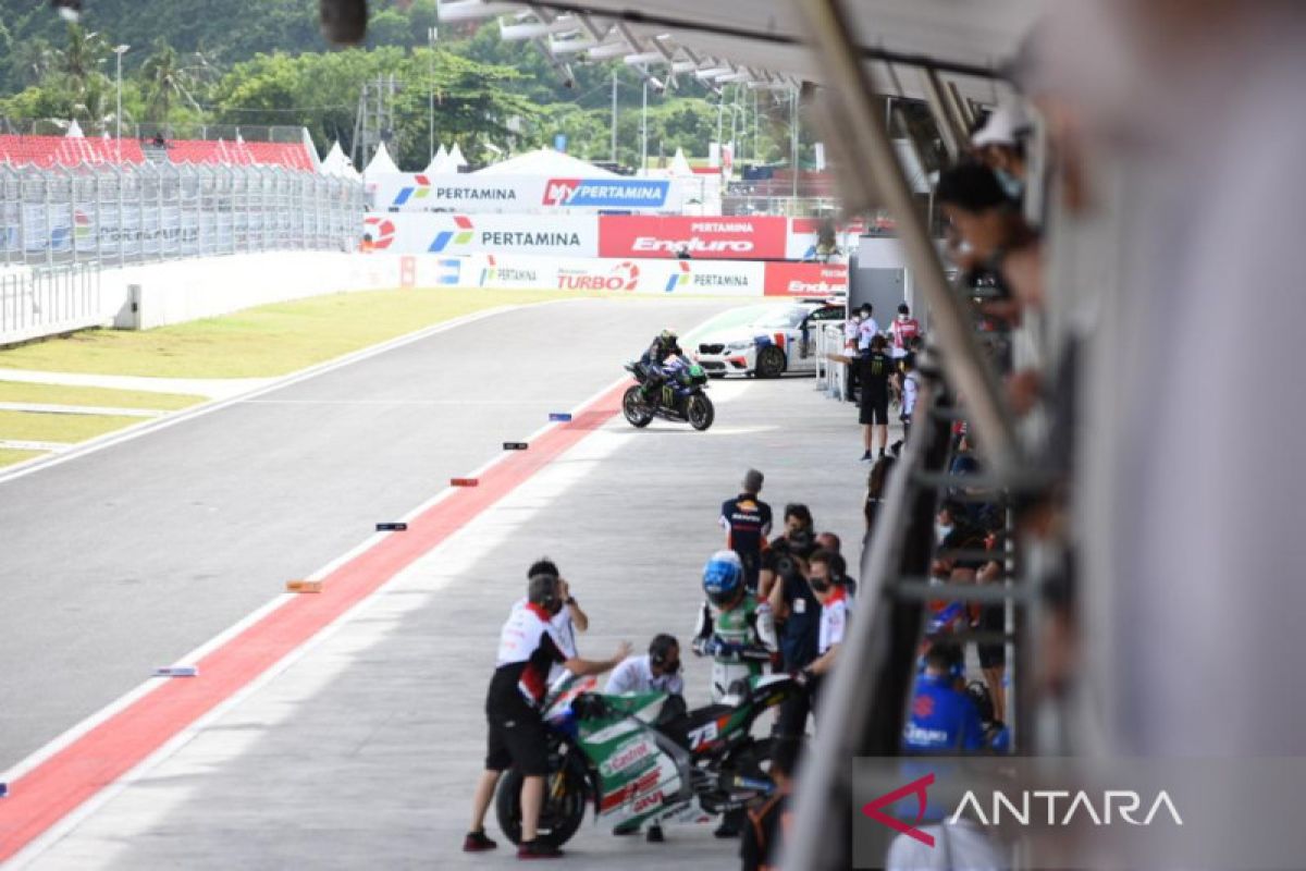 Warga antusias nonton langsung MotoGP Pertamina Grand Prix