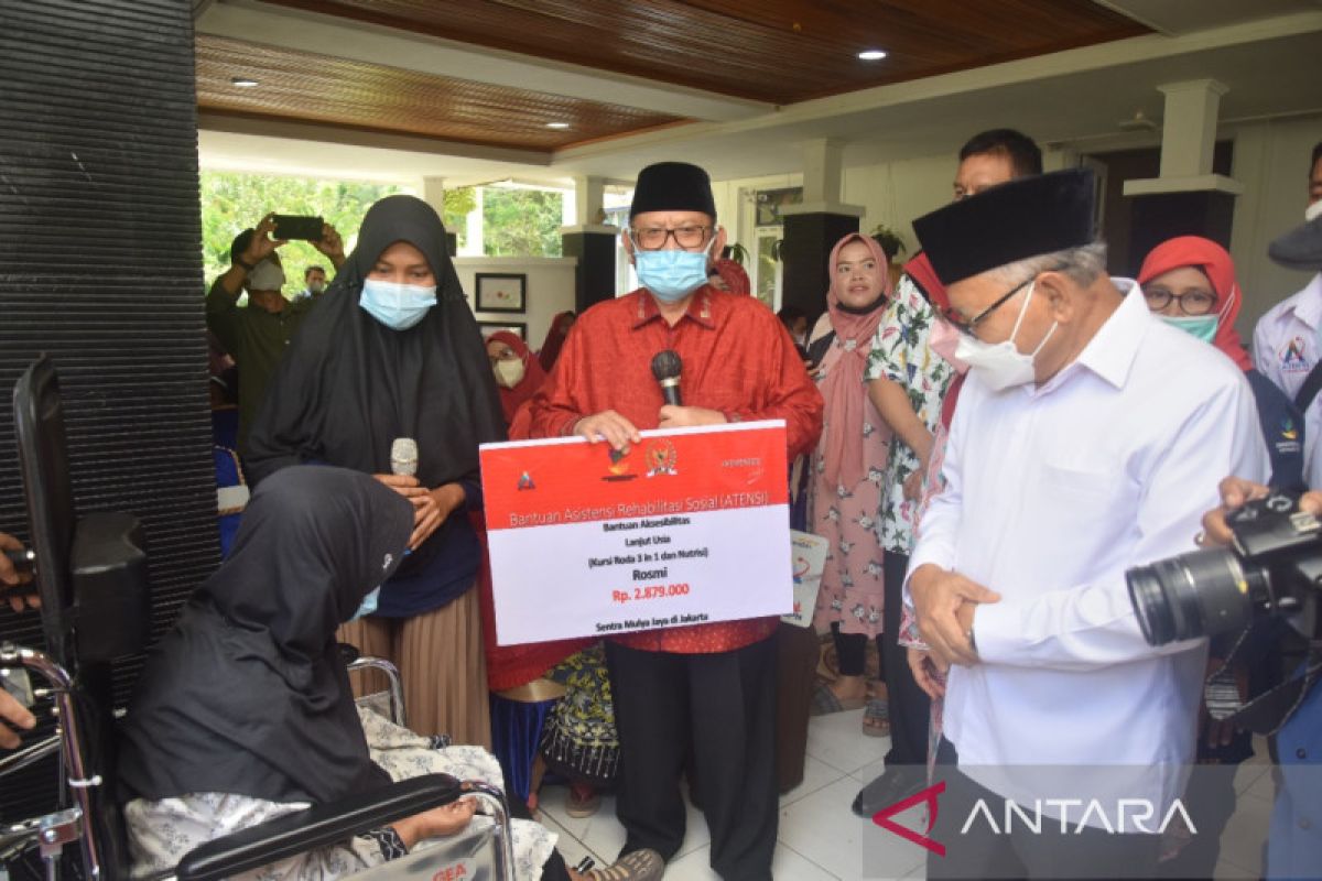 Kemensos salurkan bantuan ATENSI di Sawahlunto