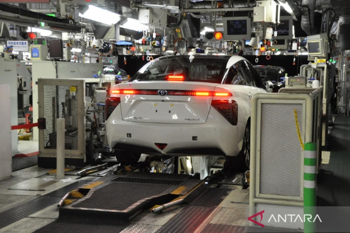 Operasi semua pabrik Toyota di Jepang dihentikan usai kegagalan sistem