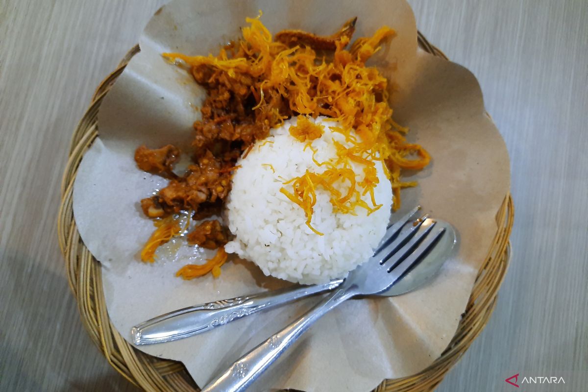 Nasi Balap Puyung bagi pencinta sensasi kuliner pedas di Mandalika
