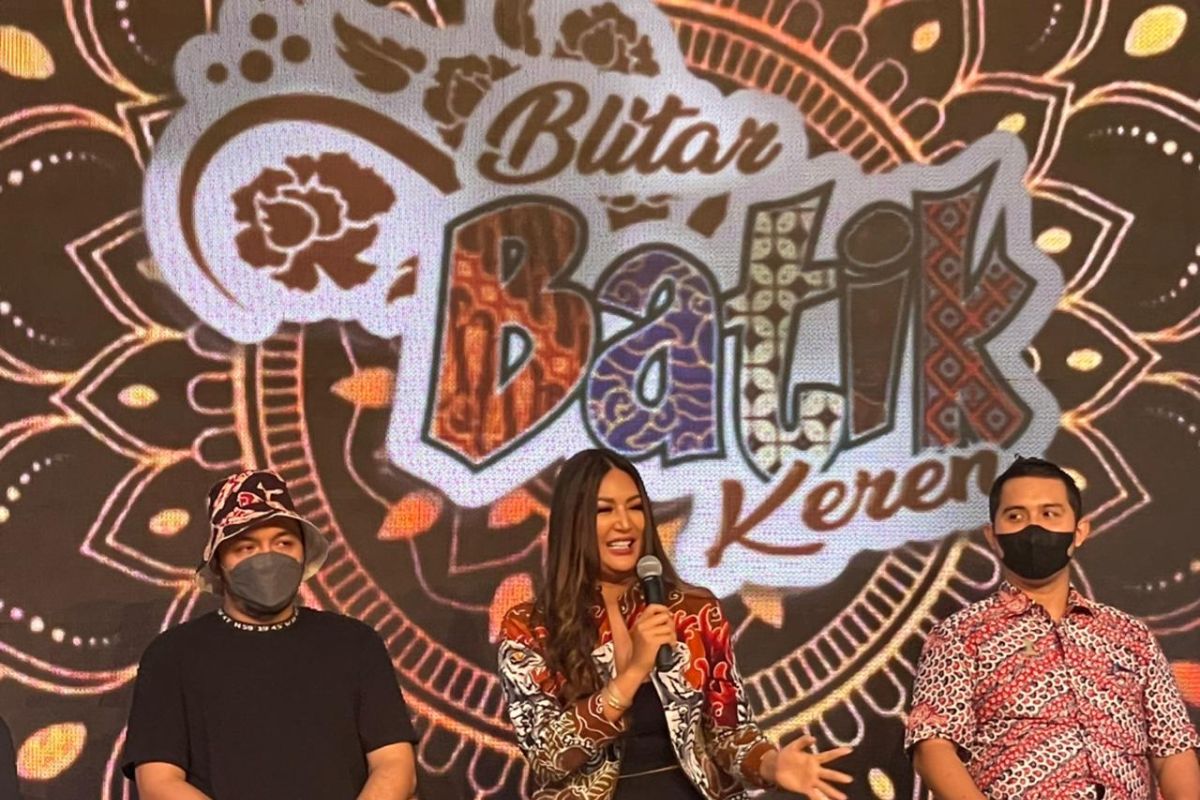 Belasan perajin meriahkan Festival Batik Blitar Keren 2022