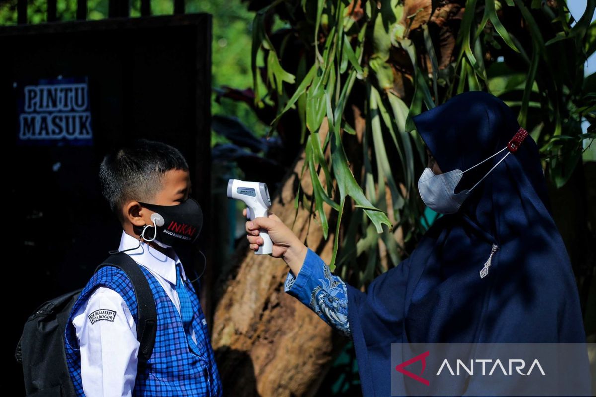 Disdik Kota Bogor: Orang tua siswa tetap tak boleh tunggu anak di sekolah