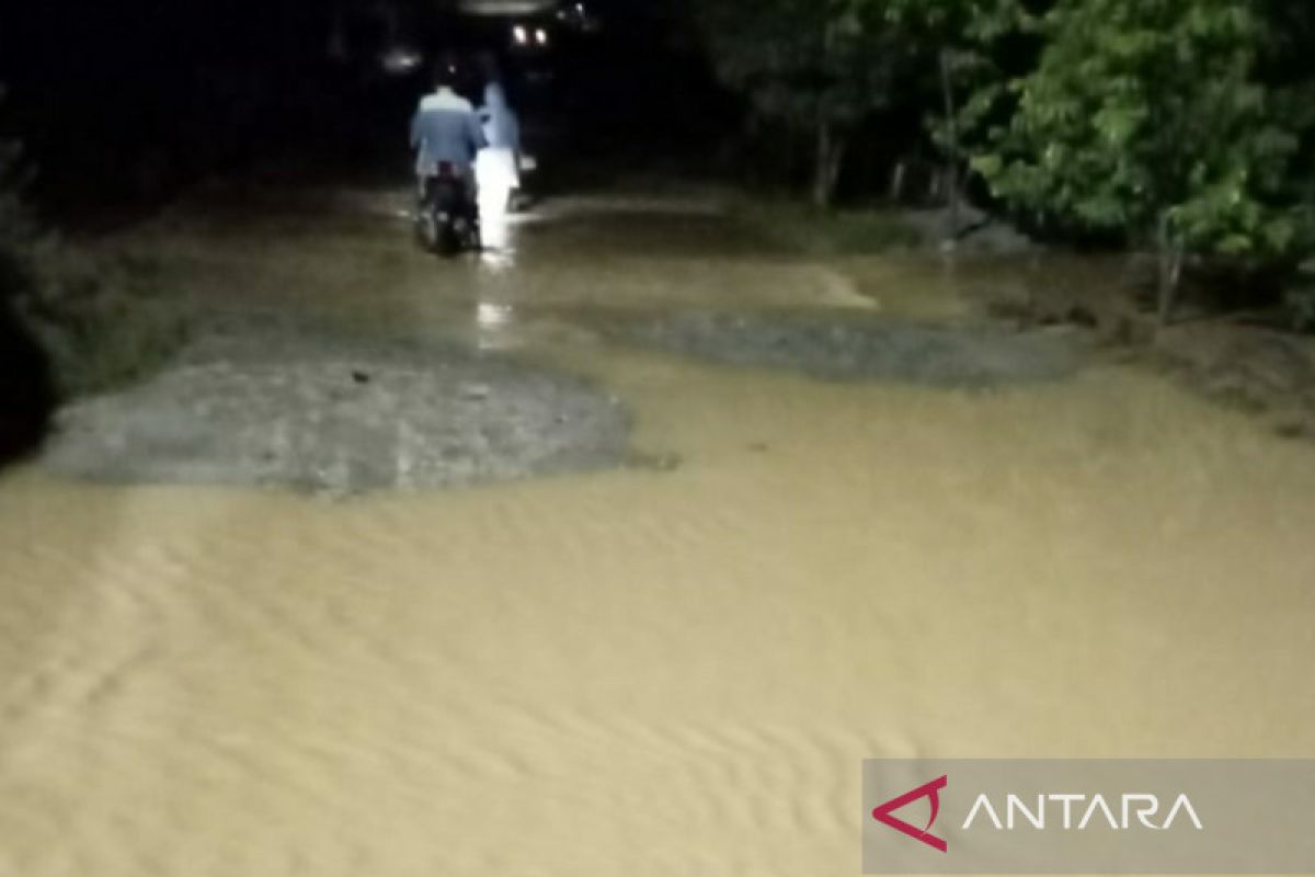 Kabupaten Sigi Sulteng diterjang banjir akibat curah hujan tinggi