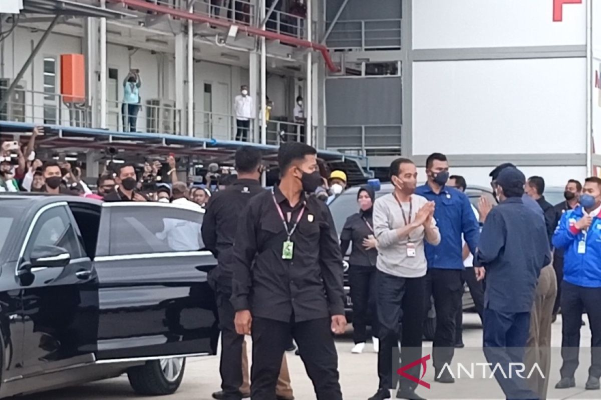 Presiden Jokowi hadir di Sirkuit Mandalika nonton  MotoGP Indonesia