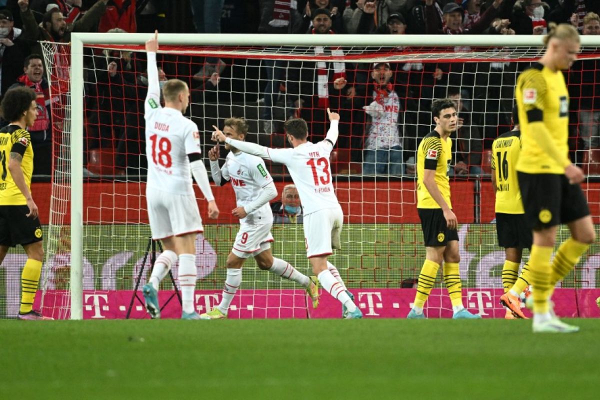Liga Jerman - Dortmund kehilangan pijakan setelah ditahan seri Cologne 1-1