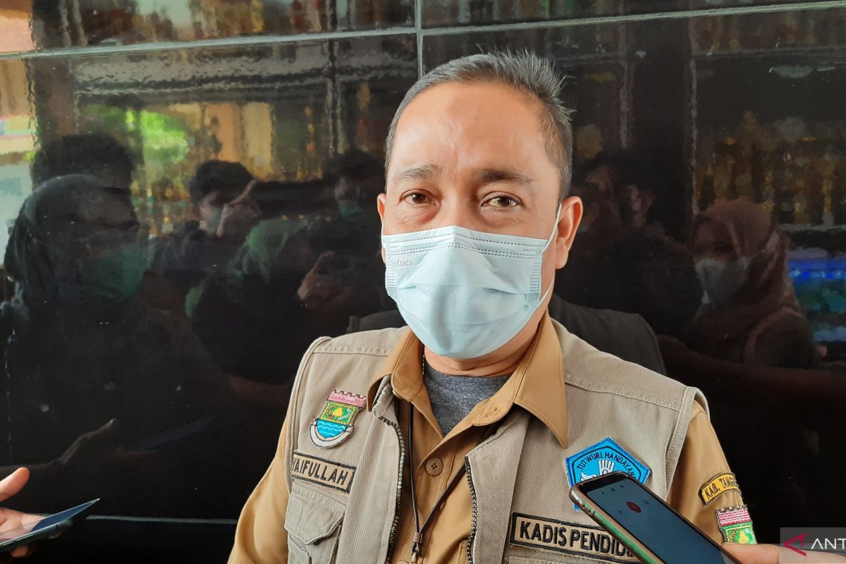 Dindik Tangerang masih kaji rencana pelaksanaan PTM 100 persen