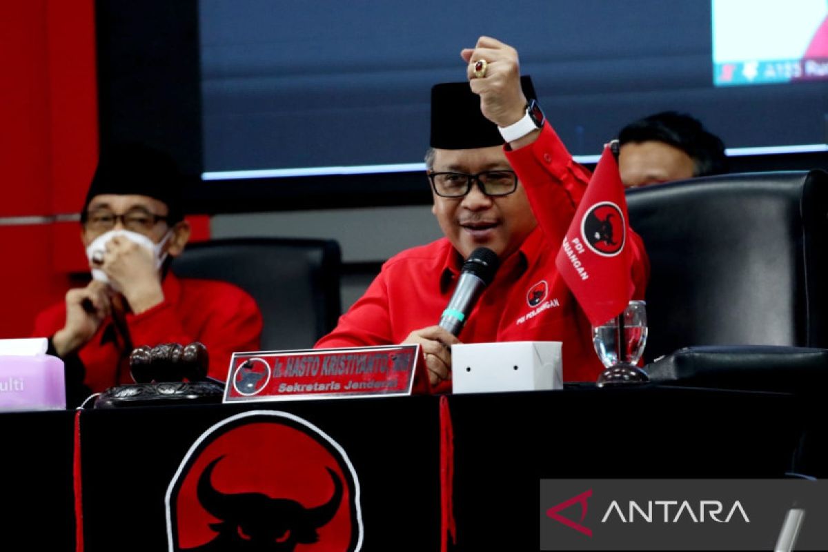 Hasto minta wacana penundaan Pemilu 2024 dihentikan