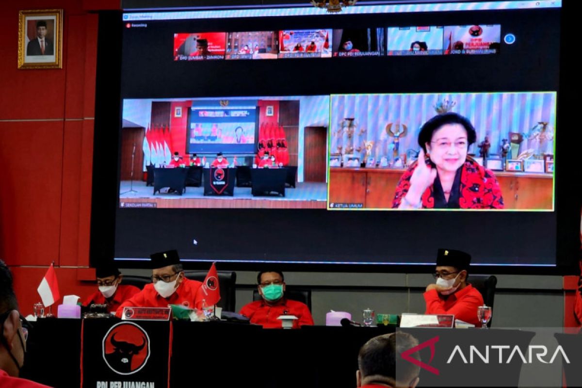 Megawati minta kader PDIP bangun kepekaan terhadap masalah rakyat