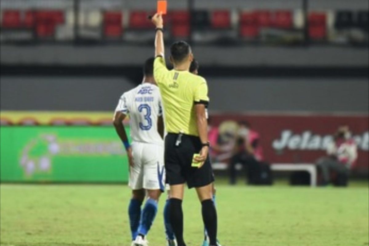 Liga 1 Indonesia - Persib tanpa Henhen dan Ardi lawan Persik Kediri