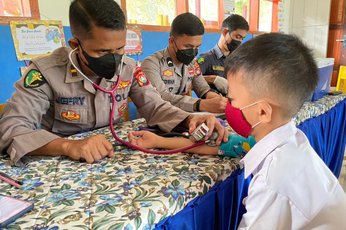 Polresta Mamuju dan Dinas Kesehatan optimalkan vaksinasi anak usia sekolah
