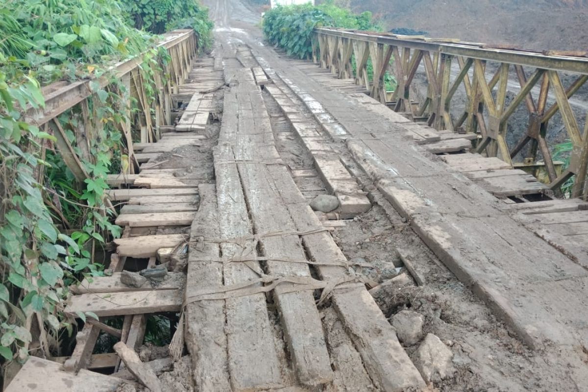 DPUTR Paser akan survei kerusakan jembatan penghubung Wisata Gunung Embun