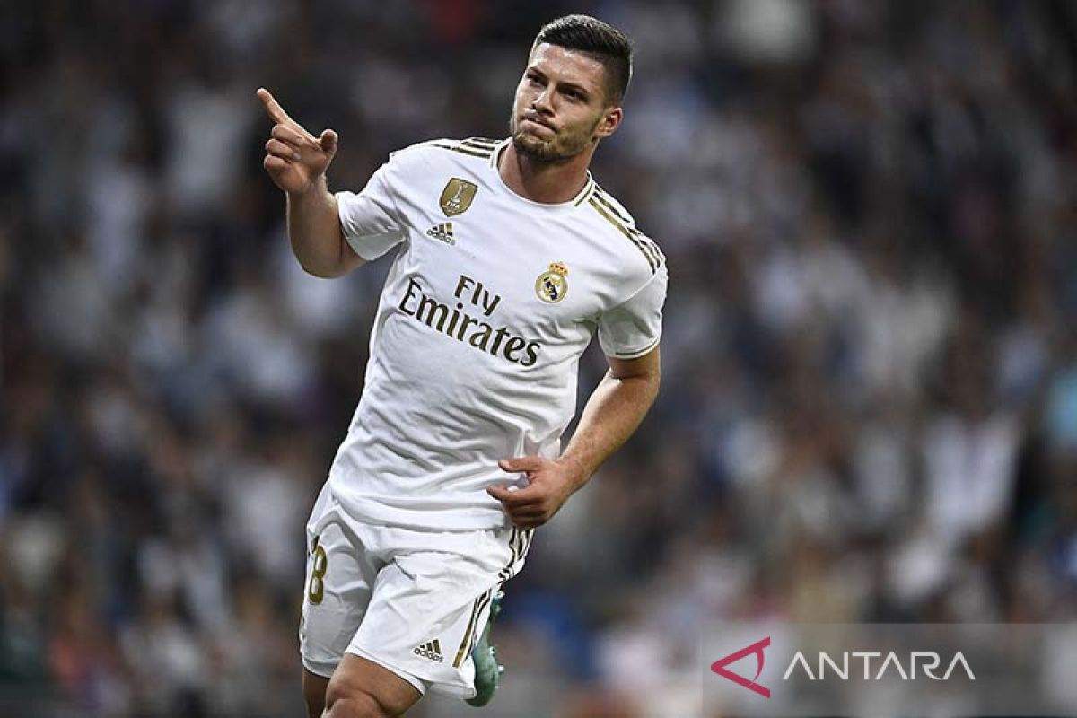 Jovic tinggalkan Madrid musim panas tahun ini karena jarang dimainkan