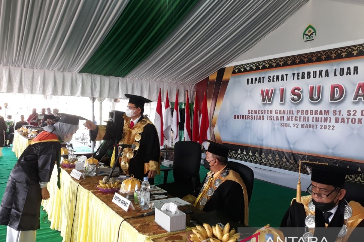 UIN Palu minta wisudawan jadi pembawa solusi di masyarakat