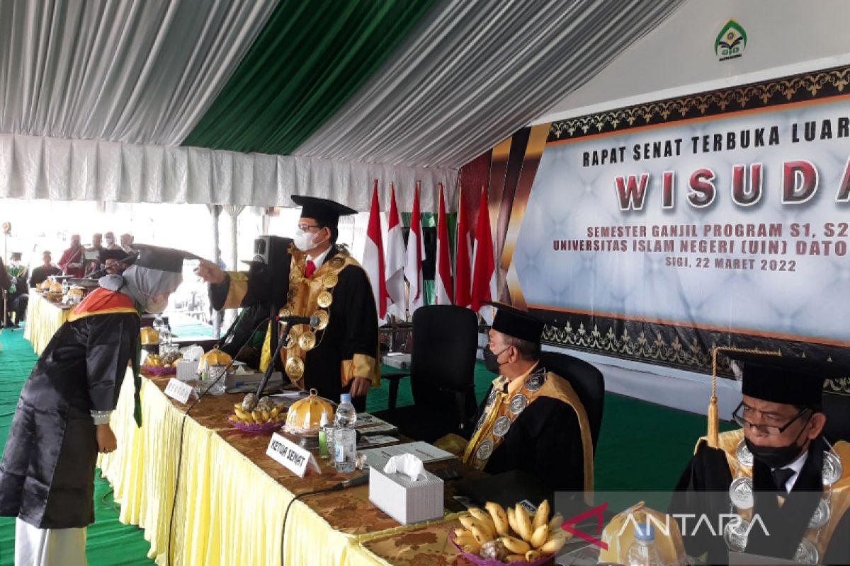 Rektor UIN Palu minta wisudawan jadi pembawa solusi di masyarakat