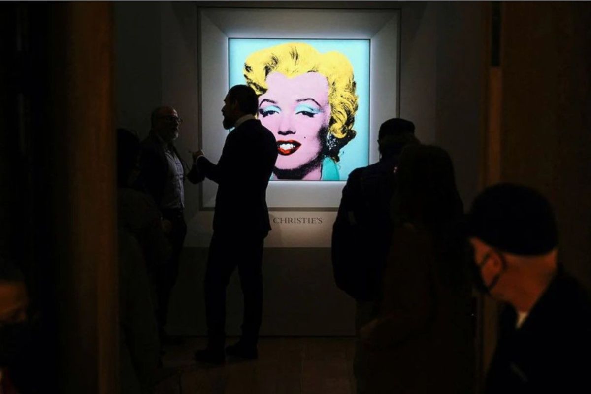 Potret ikonik "Shot Marilyn" karya Andy Warhol diperkirakan terjual Rp2,8 triliun