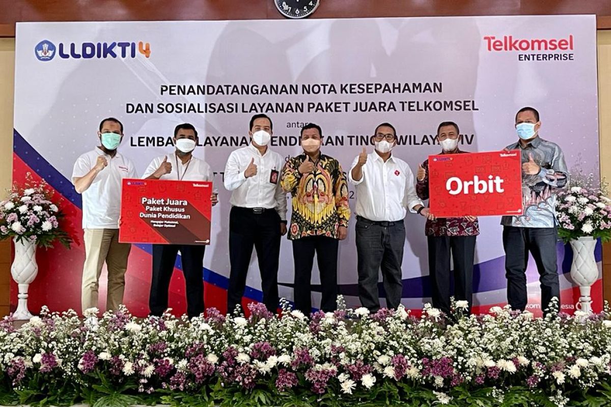 Telkomsel gandeng LLDikti Wilayah IV Jabar Banten hadirkan paket juara untuk akselerasi program belajar daring