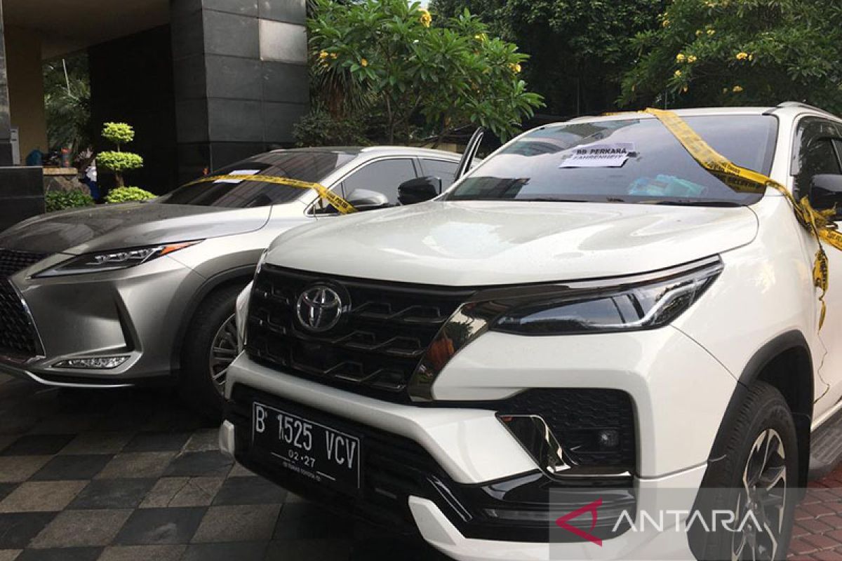 Apartemen dan mobil mewah jadi barang bukti kasus Fahrenheit